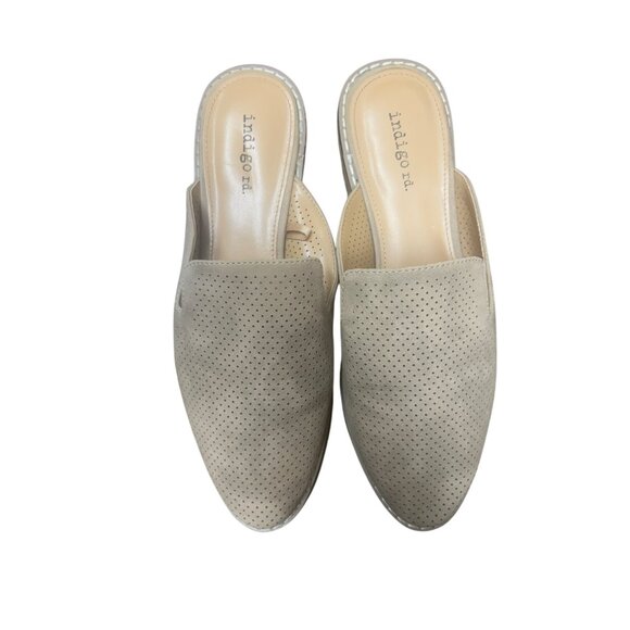 Indigo Rd. Beige Perforated Slip-On Womens Mules 7M - Picture 3 of 5